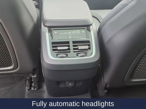 Used 2022 Volvo XC90 T6 Inscription image 22