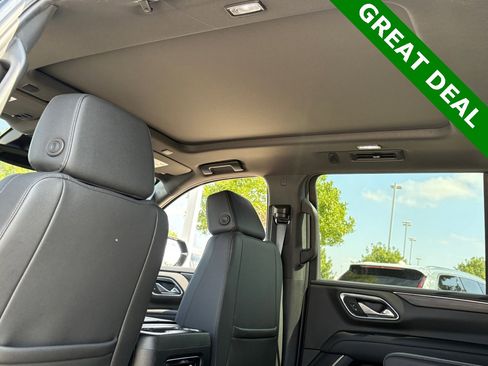 Used 2024 Chevrolet Suburban Z71 w/ Off-Road Capability Package image 38