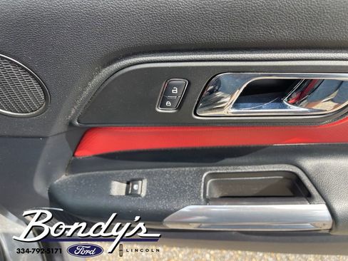 Used 2015 Ford Mustang GT Premium image 21