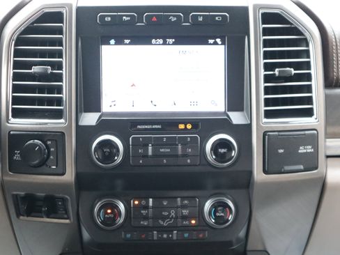 Used 2019 Ford F250 Limited w/ FX4 Off-Road Package AWD/4WD image 15