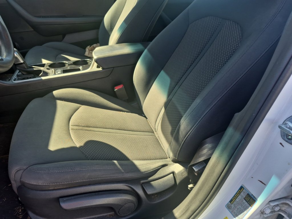 Used 2018 Hyundai Sonata SE FWD image 11