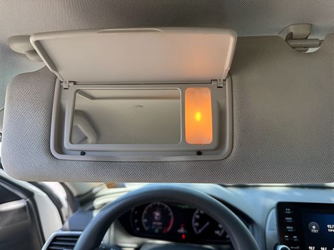 Used 2019 Honda Accord LX image 30