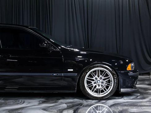 Used 2002 BMW M5 RWD image 4