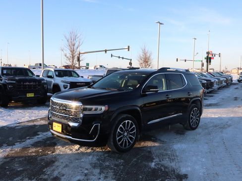 Used 2020 GMC Acadia Denali w/ Denali Ultimate Package image 3