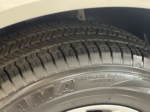 Used 2025 MAZDA CX-5 AWD 2.5 S w/ Preferred Package image 12