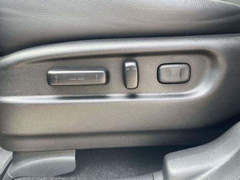 Used 2025 Honda Ridgeline TrailSport image 16