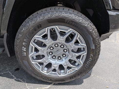 New 2026 GMC Hummer EV SUV AWD/4WD image 12