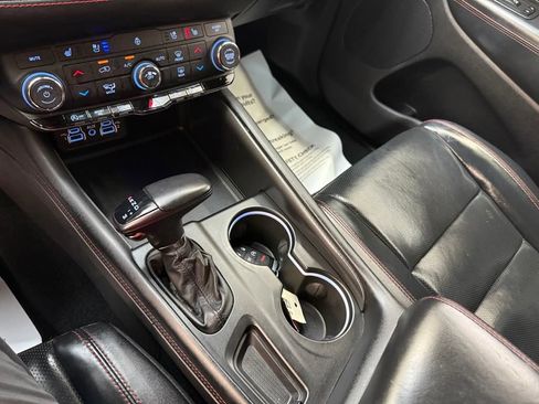 Used 2024 Dodge Durango GT image 34