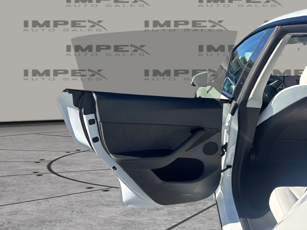 Used 2022 Tesla Model Y Performance AWD/4WD image 28