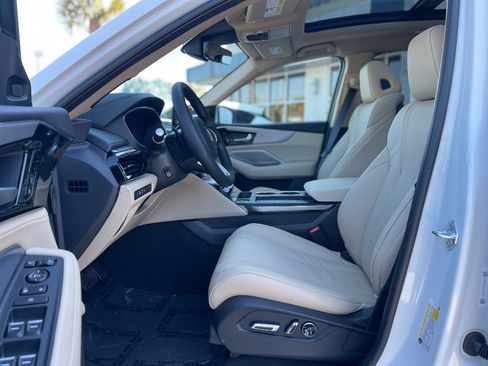 Used 2026 Acura MDX FWD w/ Technology Package image 16