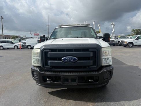Used 2014 Ford F250 XL w/ Power Equipment Group image 3