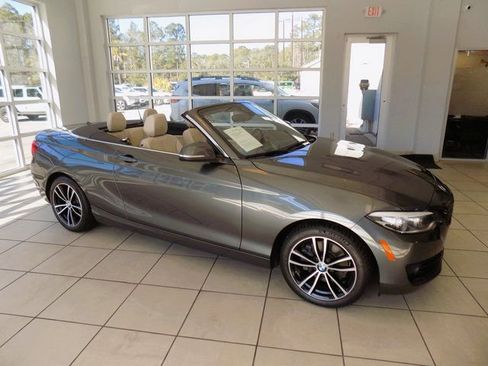 Used 2020 BMW 230i Convertible w/ Premium Package image 43