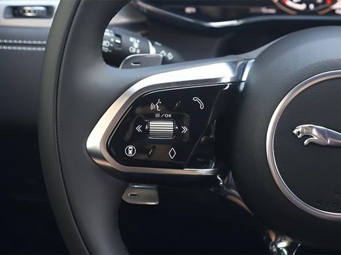 New 2026 Jaguar F-PACE R-Dynamic S image 20