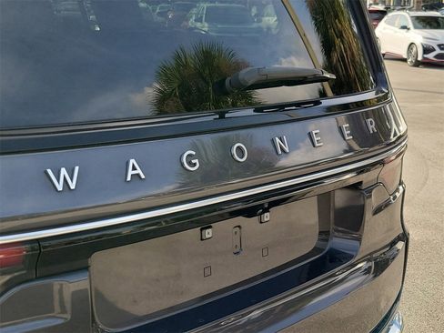 Used 2024 Jeep Wagoneer 4WD image 6