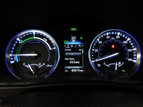 Used 2015 Toyota Highlander Limited image 39