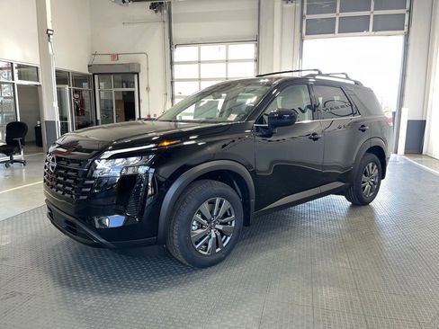 New 2026 Nissan Pathfinder SV FWD image 5