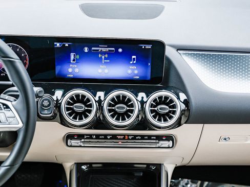 Certified 2026 Mercedes-Benz GLA 250 GLA 250 image 11