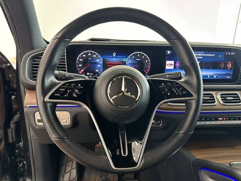Certified 2025 Mercedes-Benz GLE 450 4MATIC image 20