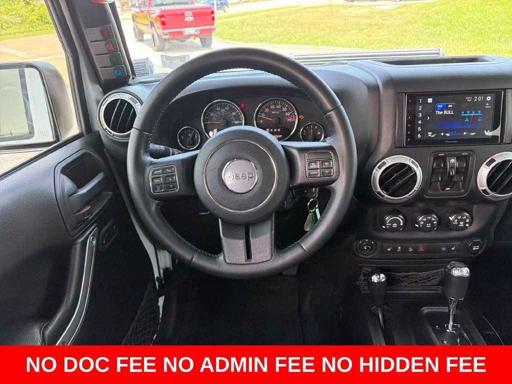 Used 2017 Jeep Wrangler Unlimited Rubicon AWD/4WD image 17