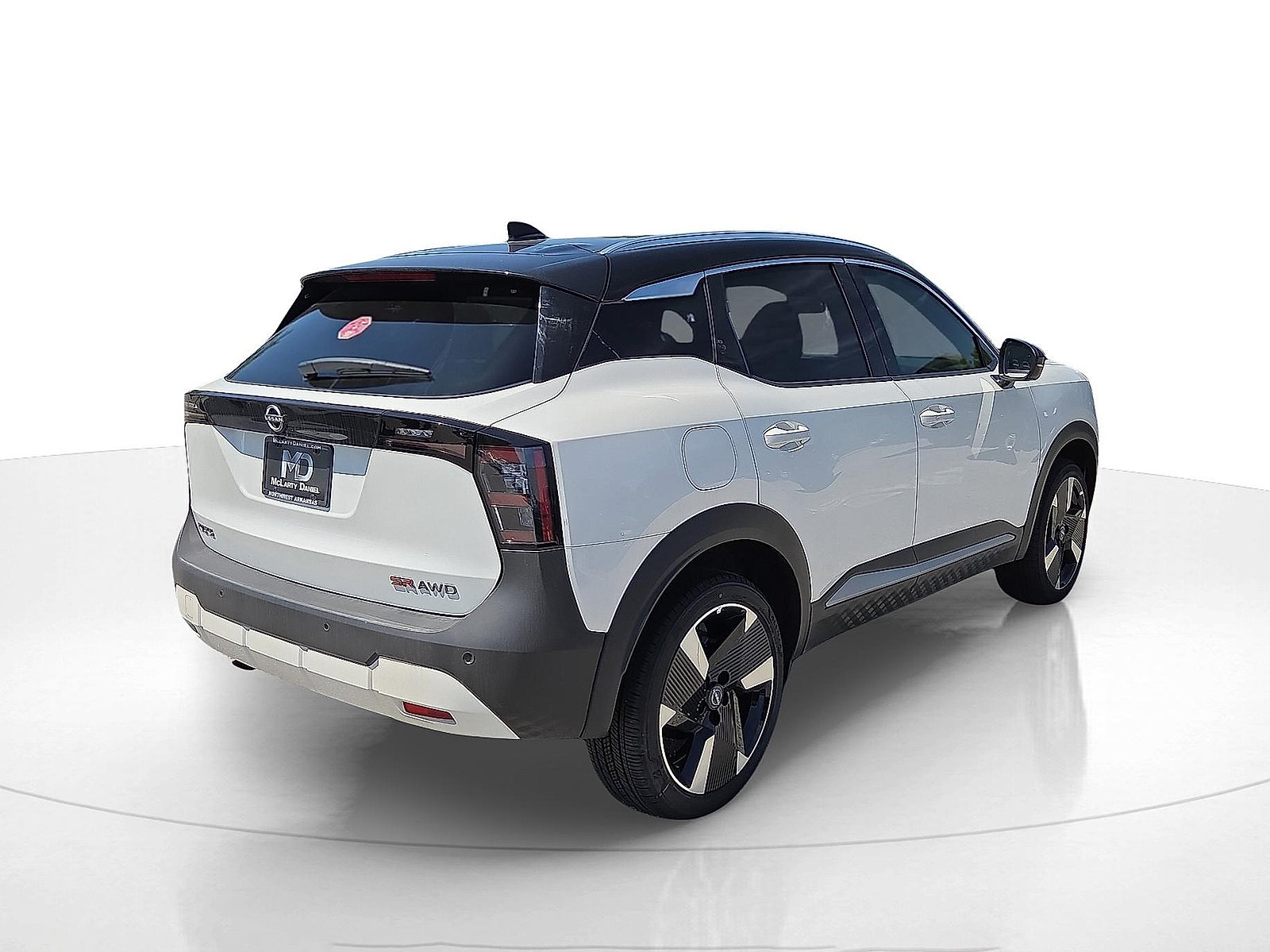 Used 2025 Nissan Kicks SR AWD/4WD image 30