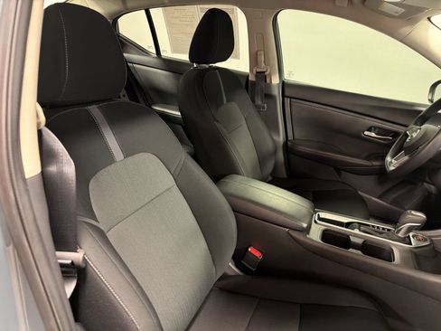 Used 2024 Nissan Sentra SV FWD image 25