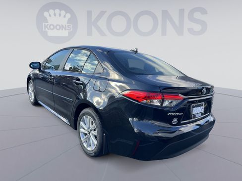 New 2026 Toyota Corolla LE w/ LE Premium Package FWD image 2