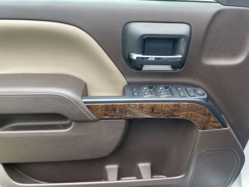 Used 2018 Chevrolet Silverado 1500 LT w/ All Star Edition image 11