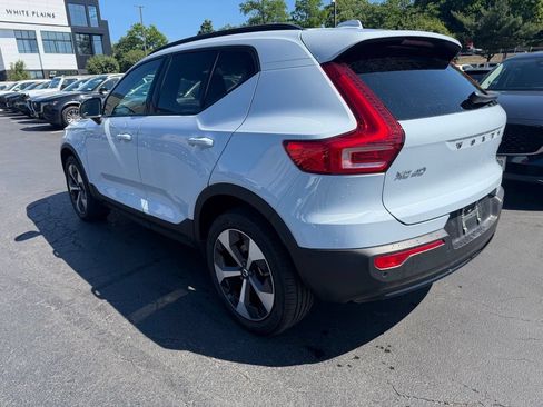 Used 2026 Volvo XC40 B5 Plus AWD/4WD image 2