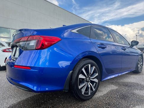 Used 2024 Honda Civic EX image 9