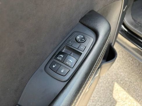 Used 2018 Dodge Challenger SRT w/ Technology Group RWD image 18