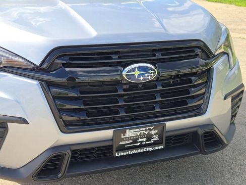 Certified 2025 Subaru Ascent Bronze Edition AWD/4WD image 5