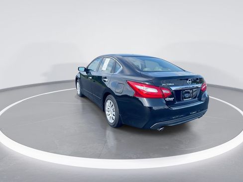 Used 2017 Nissan Altima 2.5 S w/ Power Driver Seat Package FWD image 6