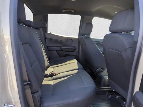 Used 2023 Chevrolet Colorado W/T image 4