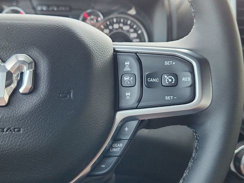 Used 2025 RAM 1500 Big Horn AWD/4WD image 38