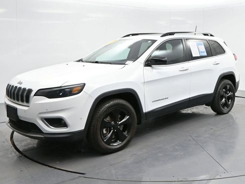 Used 2022 Jeep Cherokee Limited image 3