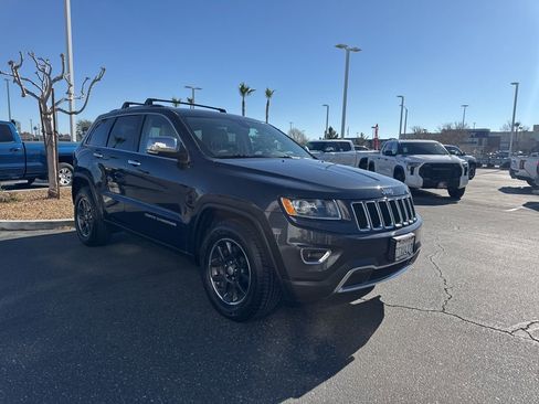 Used 2016 Jeep Grand Cherokee Limited w/ Trailer Tow Group IV image 4