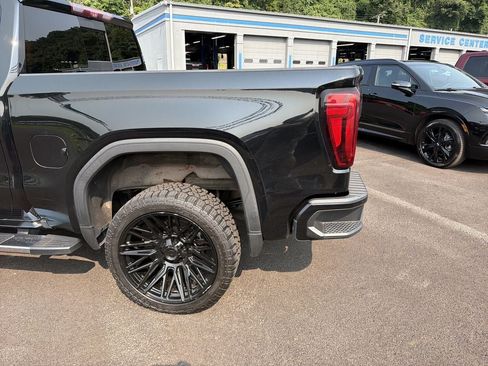 Used 2020 GMC Sierra 1500 Denali w/ Denali Premium Package AWD/4WD image 8