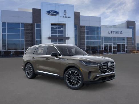 New 2026 Lincoln Aviator Reserve image 7