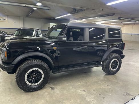 Certified 2024 Ford Bronco Badlands AWD/4WD image 4