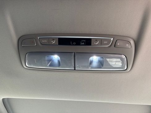 Used 2022 Kia Telluride SX w/ Nightfall Edition Package AWD/4WD image 36