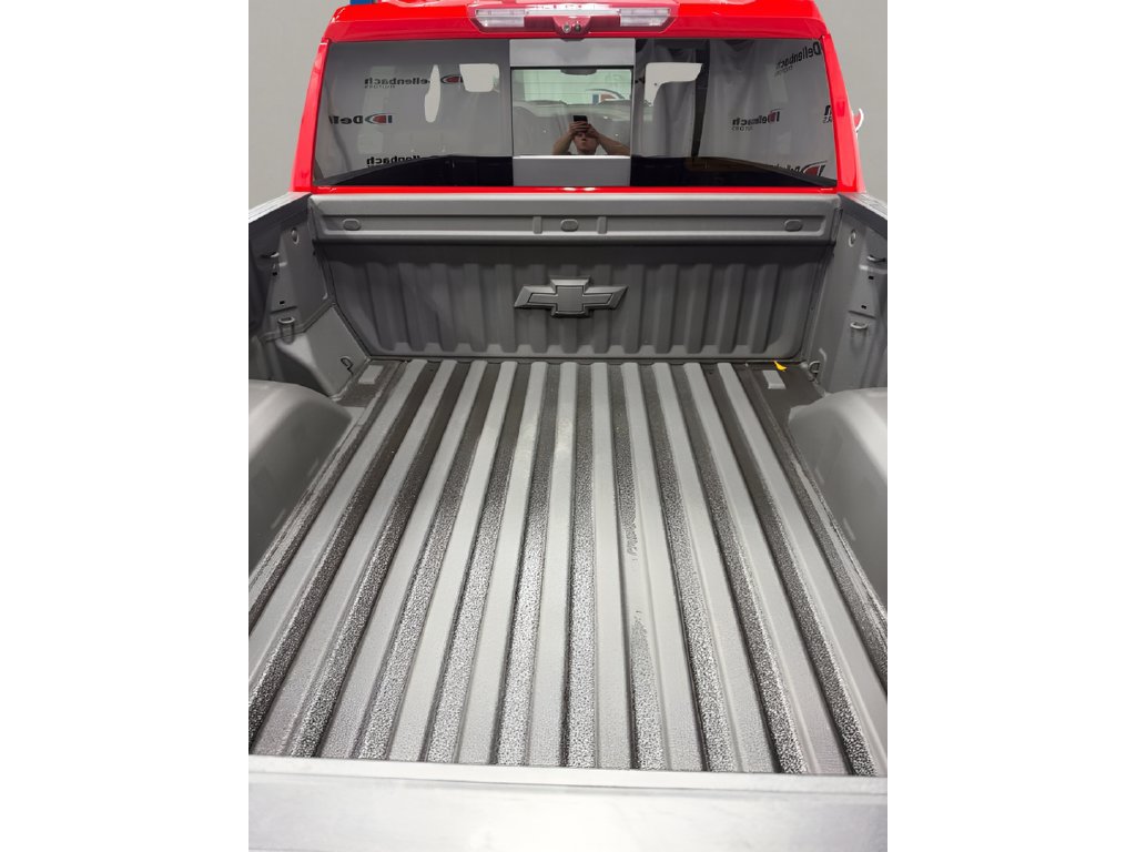 Used 2025 Chevrolet Silverado 1500 ZR2 w/ Technology Package AWD/4WD image 12
