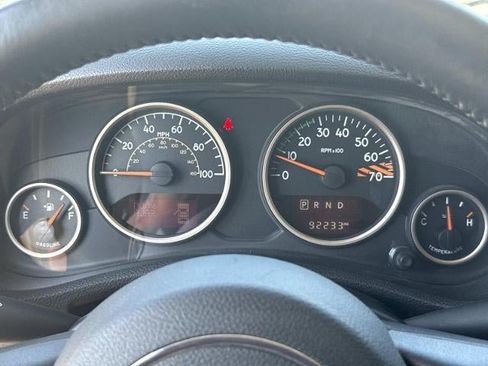 Used 2016 Jeep Wrangler Unlimited Sahara AWD/4WD image 19