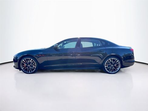 Used 2021 Maserati Quattroporte Trofeo image 4