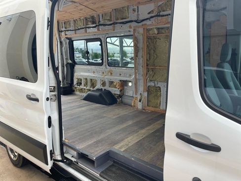 Used 2016 Ford Transit 350 XLT RWD image 13
