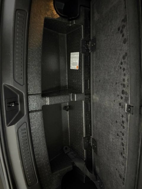 Used 2023 GMC Acadia SLE w/ Driver Convenience Package AWD/4WD image 13