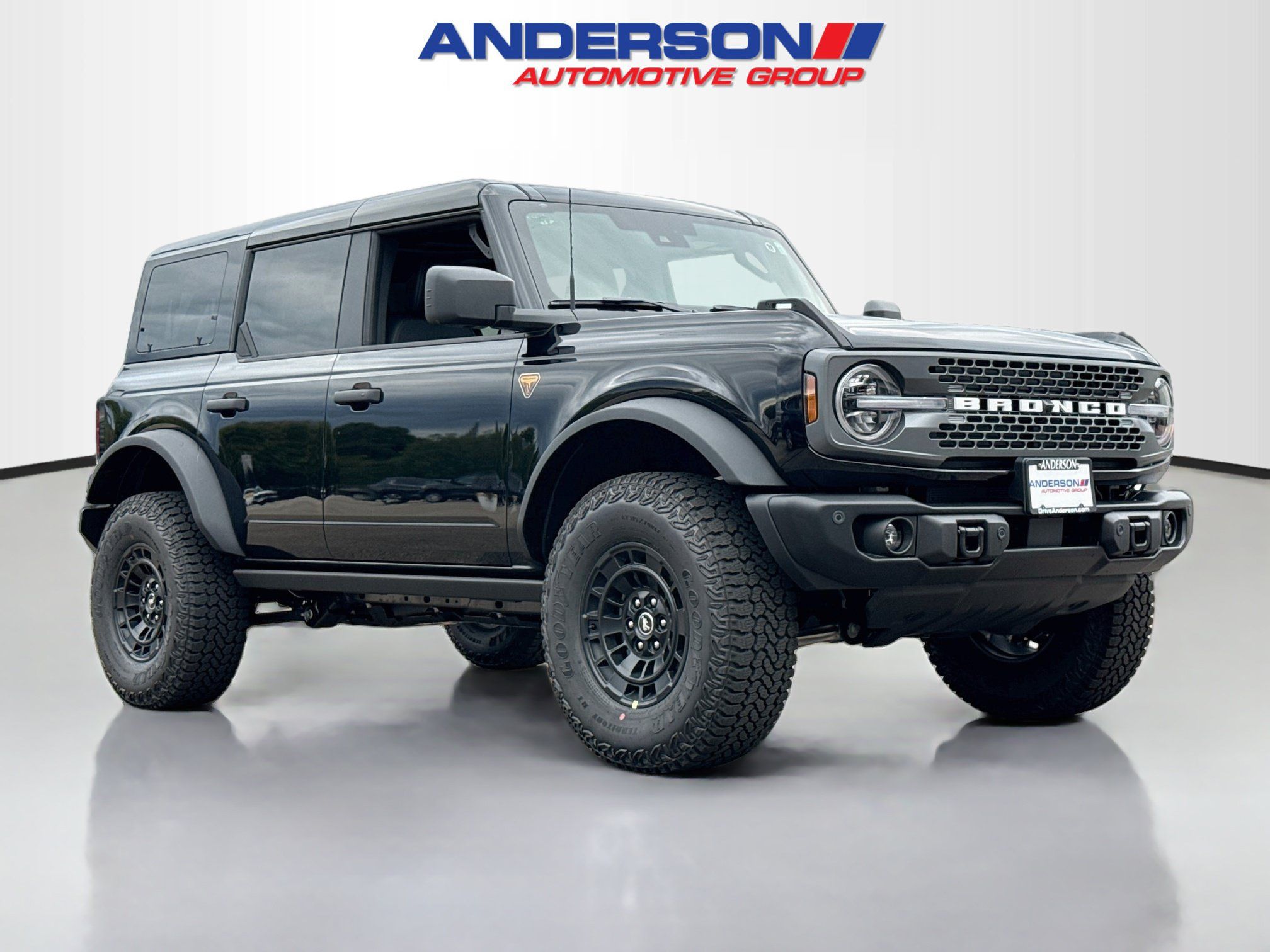 New 2026 Ford Bronco Badlands AWD/4WD image 1