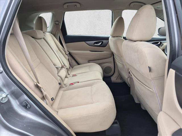Used 2016 Nissan Rogue S AWD/4WD image 18