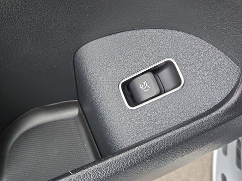 New 2026 Mercedes-Benz GLS 450 4MATIC image 24