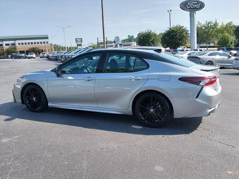 Used 2022 Toyota Camry XSE AWD/4WD image 6