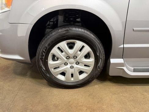 Used 2016 Dodge Grand Caravan SE w/ Quick Order Package 29E SE FWD image 99